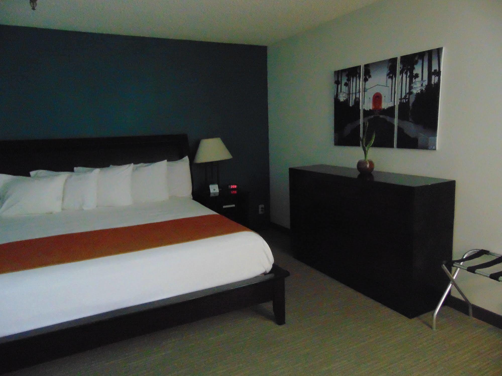 Redac Gateway Hotel Torrance